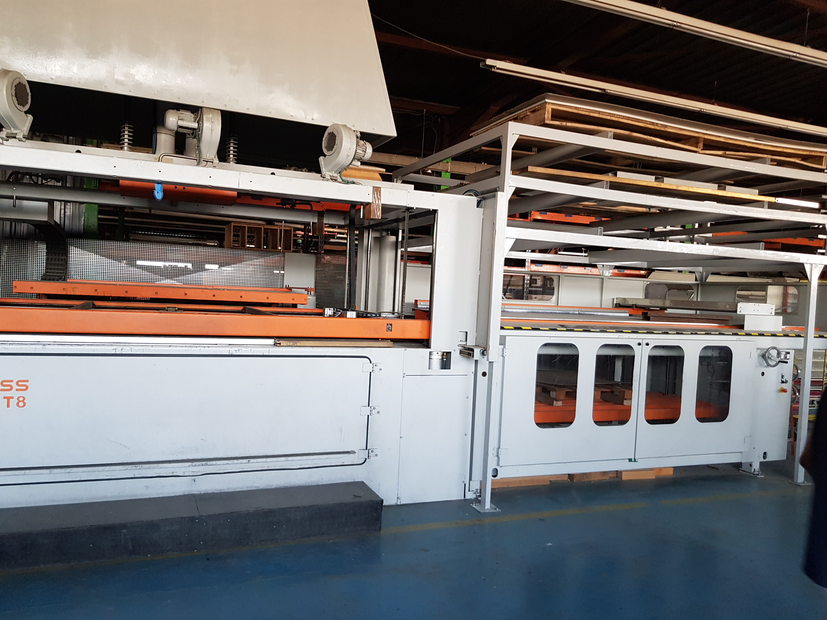 Une nouvelle thermoformeuse de grande capacité pour 2TRA ! - 2TRA ...